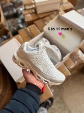 Load image into Gallery viewer, Shoes