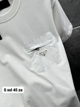Load image into Gallery viewer, Tshirt