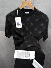 Load image into Gallery viewer, Tshirt