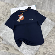 Load image into Gallery viewer, Tshirt