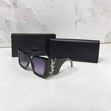 Load image into Gallery viewer, Sunglass