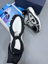 Load image into Gallery viewer, Shoes men