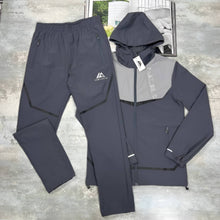 Load image into Gallery viewer, Tracksuit men