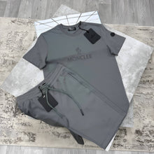 Load image into Gallery viewer, T-shirt