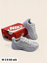 Load image into Gallery viewer, Shoes