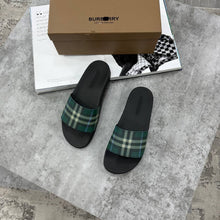 Load image into Gallery viewer, Slipper