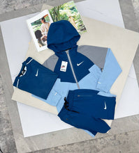 Load image into Gallery viewer, T-shirt