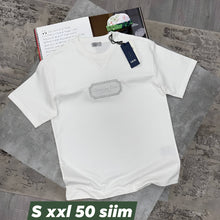 Load image into Gallery viewer, T-shirt