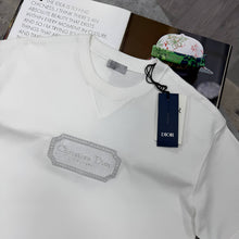 Load image into Gallery viewer, T-shirt