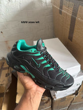 Load image into Gallery viewer, Shoes