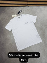 Load image into Gallery viewer, Tshirt