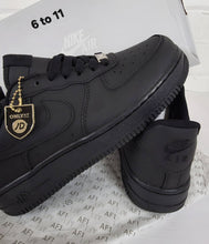Load image into Gallery viewer, Shoes