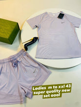 Load image into Gallery viewer, Tshirt women