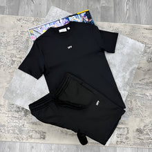Load image into Gallery viewer, T-shirt