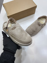 Load image into Gallery viewer, Slipper