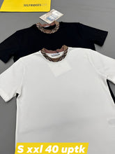 Load image into Gallery viewer, T-shirt