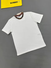 Load image into Gallery viewer, T-shirt