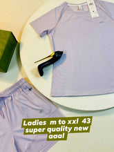 Load image into Gallery viewer, Tshirt women