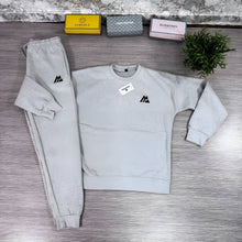 Load image into Gallery viewer, Tracksuit women