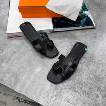 Load image into Gallery viewer, Slipper
