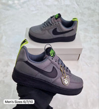 Load image into Gallery viewer, Shoes