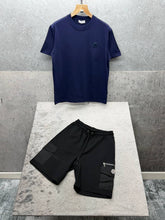 Load image into Gallery viewer, T-shirt