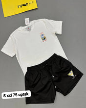 Load image into Gallery viewer, T-shirt