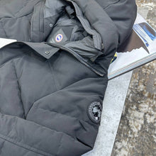 Load image into Gallery viewer, Jacket