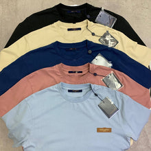 Load image into Gallery viewer, Tshirt