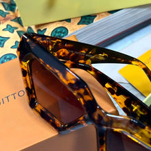 Load image into Gallery viewer, Sunglass