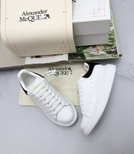Load image into Gallery viewer, Shoes