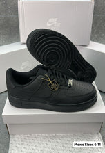 Load image into Gallery viewer, Shoes