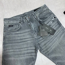 Load image into Gallery viewer, Jeans