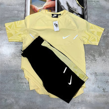 Load image into Gallery viewer, T-shirt