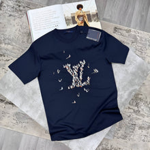 Load image into Gallery viewer, T-shirt