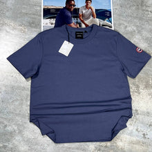 Load image into Gallery viewer, Tshirt