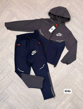 Load image into Gallery viewer, Tracksuit boy