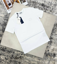Load image into Gallery viewer, T-shirt