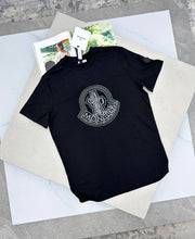 Load image into Gallery viewer, Tshirt
