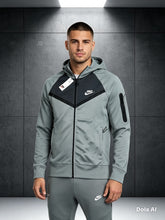 Load image into Gallery viewer, Tracksuit