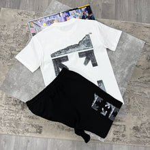 Load image into Gallery viewer, Tshirt