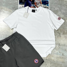 Load image into Gallery viewer, Tshirt