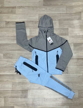 Load image into Gallery viewer, Tracksuit