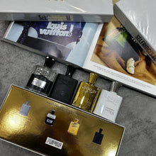 Load image into Gallery viewer, Perfume