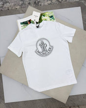 Load image into Gallery viewer, Tshirt