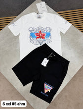 Load image into Gallery viewer, T-shirt