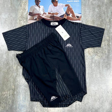 Load image into Gallery viewer, Tshirt