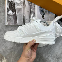 Load image into Gallery viewer, Shoes