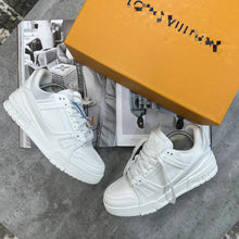 Load image into Gallery viewer, Shoes