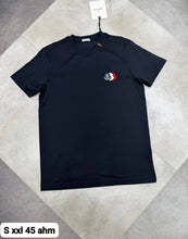 Load image into Gallery viewer, T-shirt